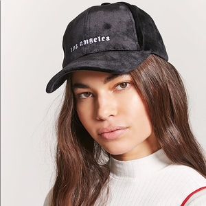 NWT 🖤 Velvet Los Angeles Graphic Dad Hat